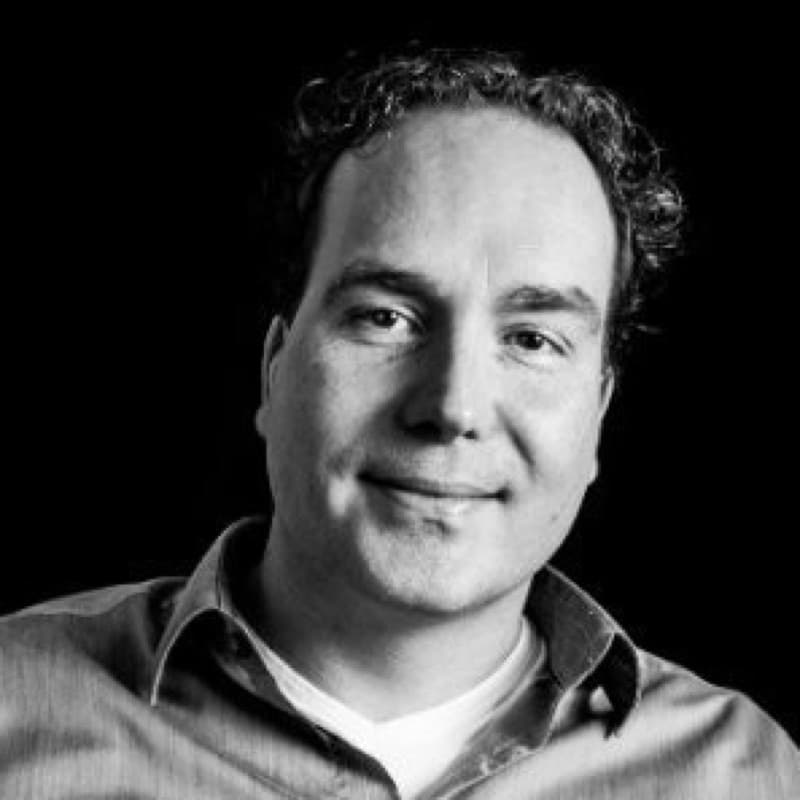 Robert Tinga